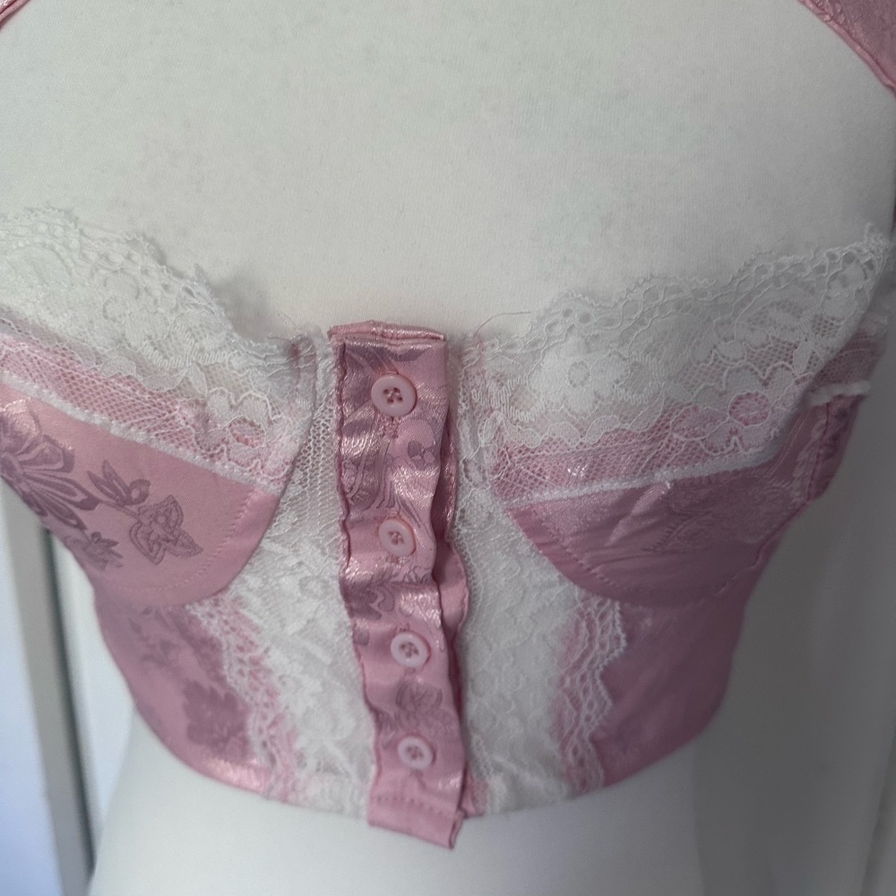 Shein size 8 Bralette Top pink white lace floral motive - Picture 2 of 9